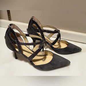 IVANKA TRUMP “Ittenices” Pumps, Size 4.5